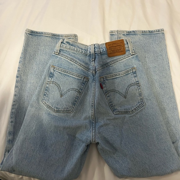 Levis straight legged blue jeans - Picture 3 of 4